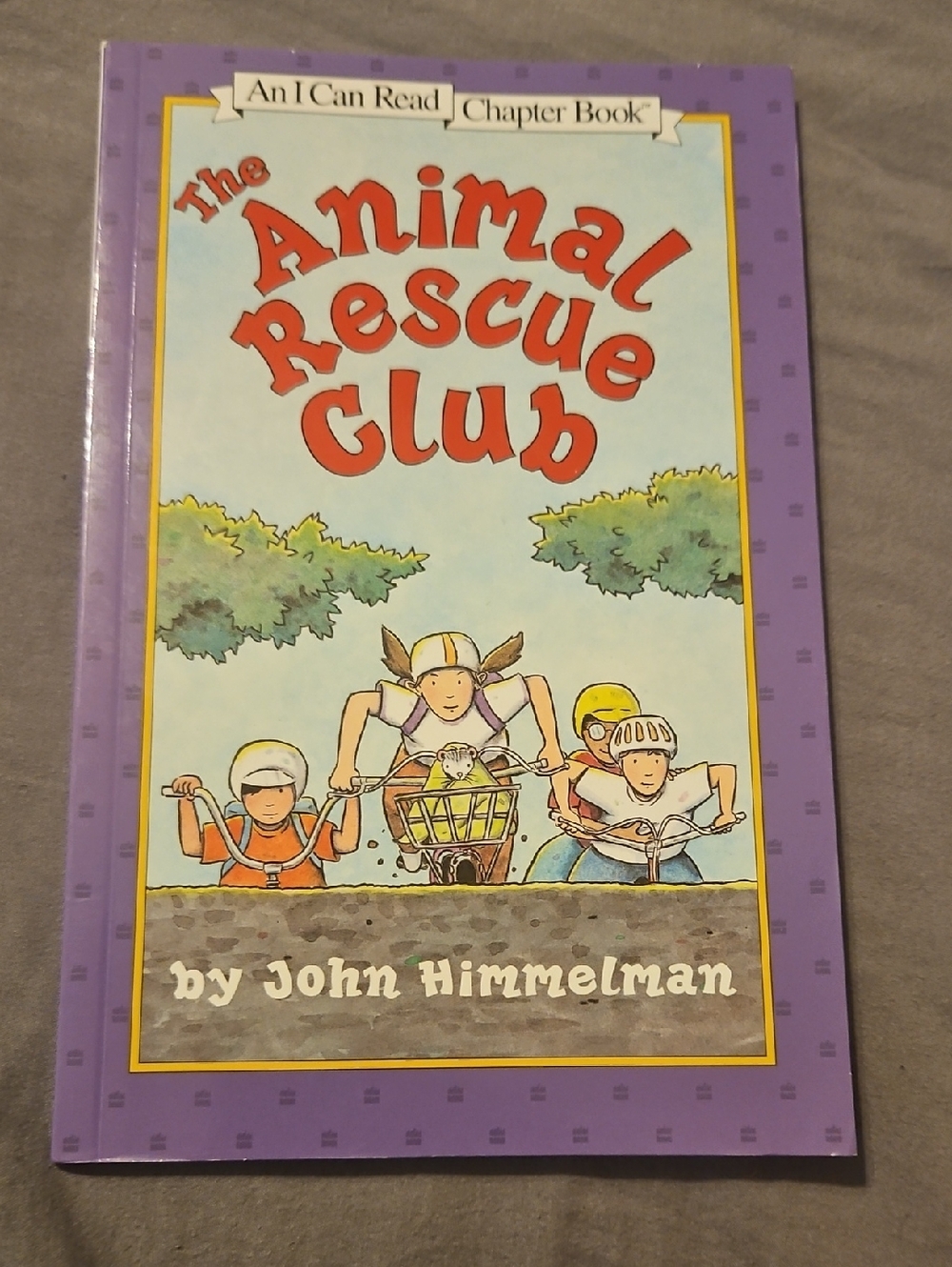 The Animal Rescue Club by John Himmelman - Purple Cover Chapter Book